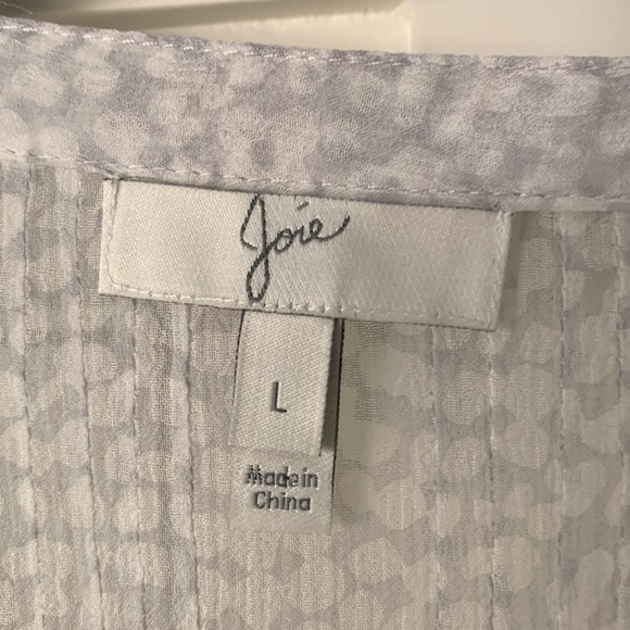Contemporary white and gray Joie silk blouse - Picture 2 of 7